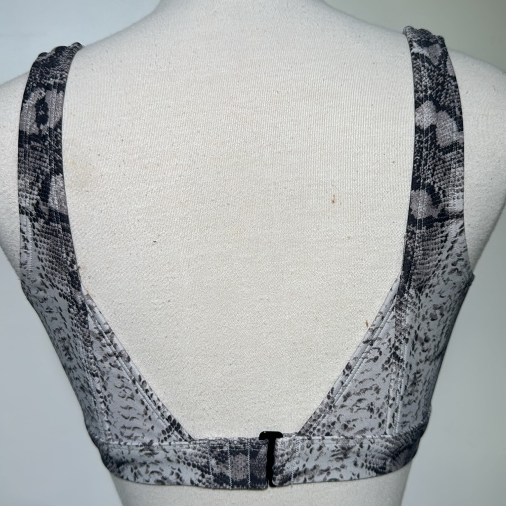 Joe Fresh Woman’s Animal Print Bikini Top Size M - Picture 2 of 2